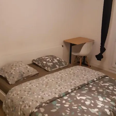 Individuelle Chez Sandrine A 20 Min Des Portes De Paris Homestay